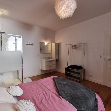 Appartement 3 Chambres Au Coeur Du Jura, Ideal Famille ซาลอนส์-เลส์-แบ็งส์ ภายนอก รูปภาพ
