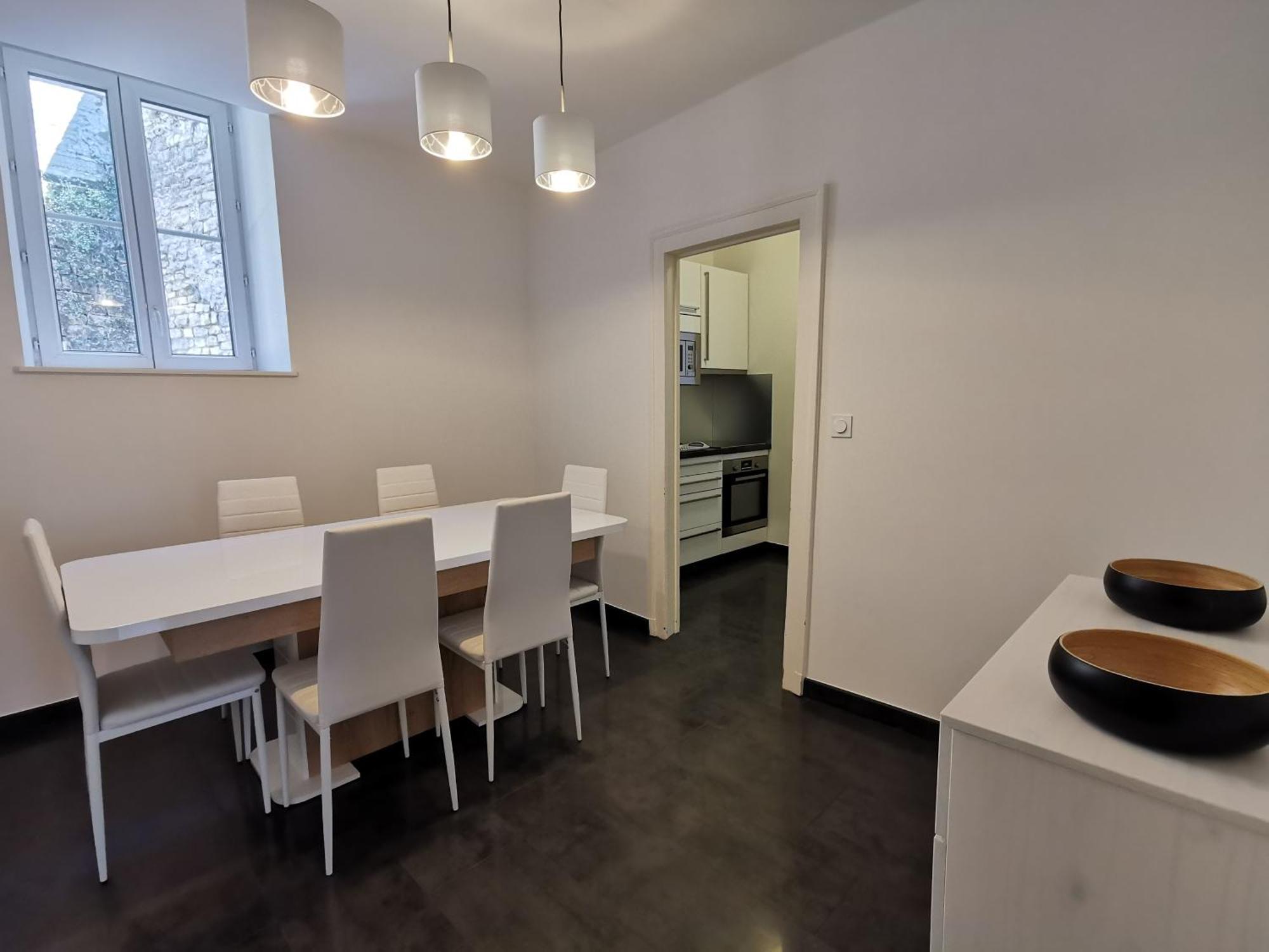 Appartement 3 Chambres Au Coeur Du Jura, Ideal Famille ซาลอนส์-เลส์-แบ็งส์ ภายนอก รูปภาพ